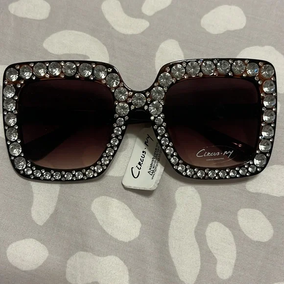 Circus by Sam Edelman Oversized Bling Square Sunglasses Circus by Sam Edelman CC439 Oversized Bling UV Honduras | Ubuy main image 2